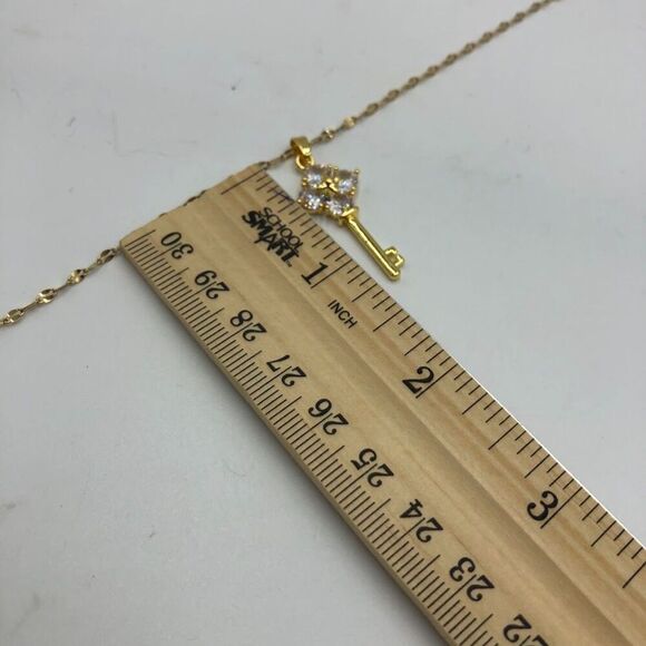 18K Gold Plated Women's Key Pendant Necklace Cubic Zirconia Waterproof Jewelry - Picture 14 of 14